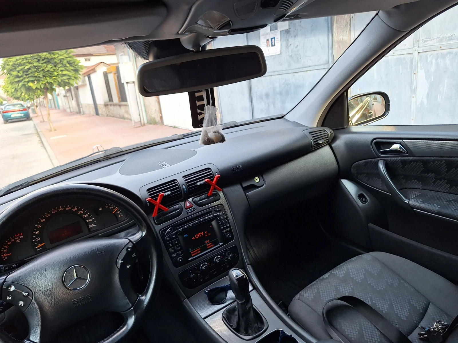 Mercedes-Benz C 200  - изображение 10