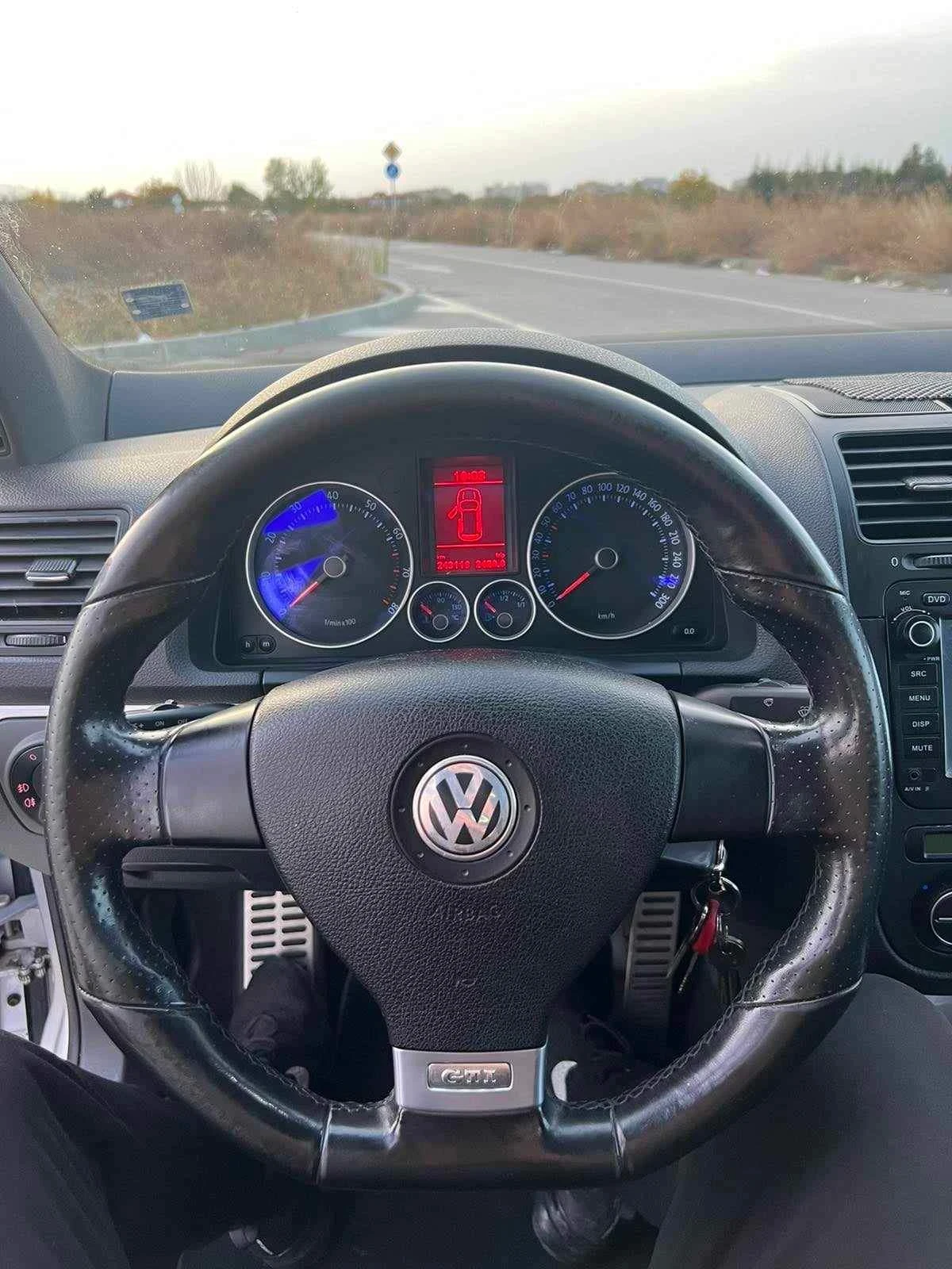 VW Golf  - изображение 2