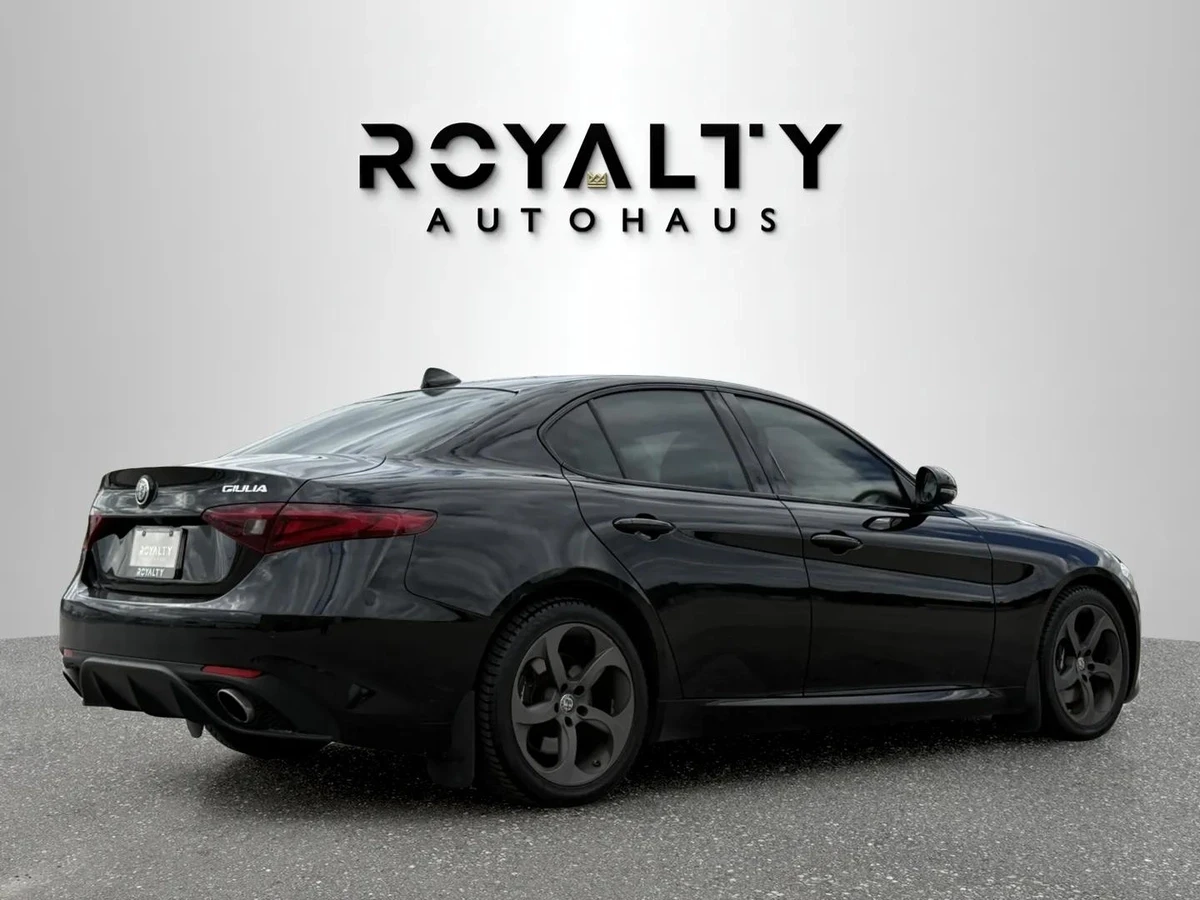 Alfa Romeo Giulia 2.0 Q4 ZF8 / PANO / RED LEATHER | Mobile.bg   3