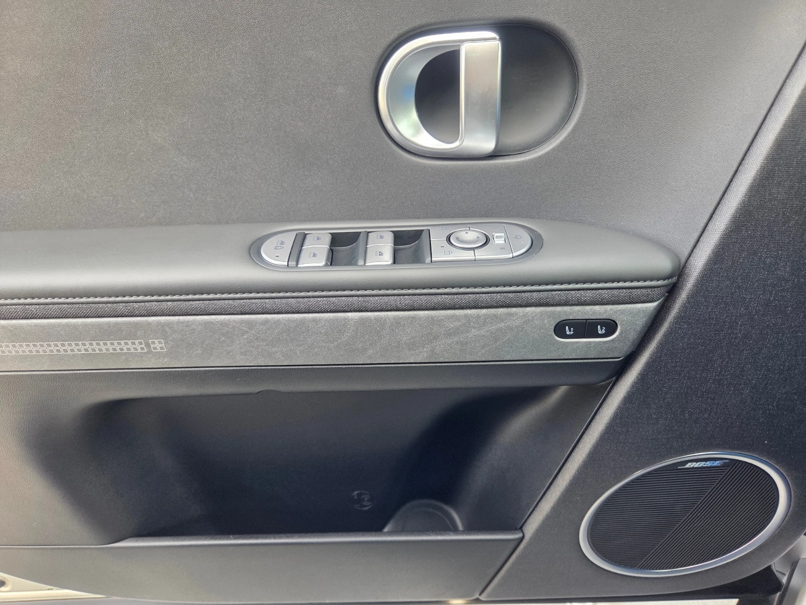 Hyundai Ioniq 5 Long Range UNIQ, BOSE, обдухване, Теглич - изображение 4