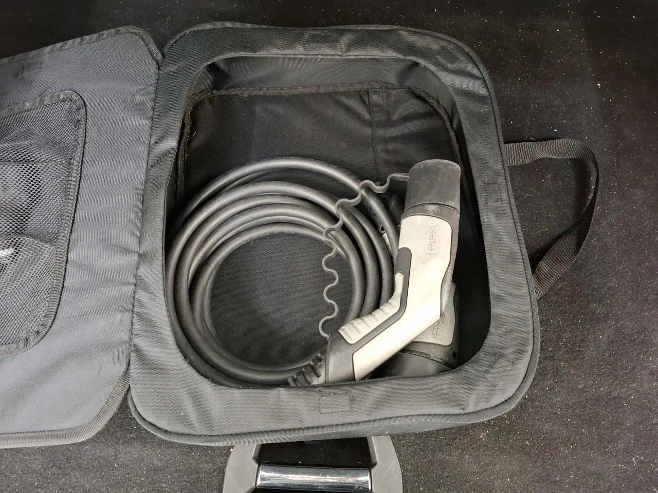 Peugeot 2008 GT LINE, FULL LED, ПАНОРАМА, снимка 16 - Автомобили и джипове - 52525541