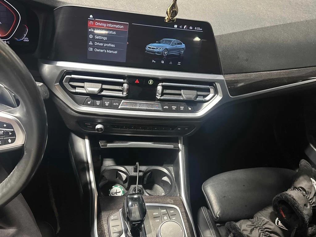 BMW 330 XDRIVE / ПОДГРЕВИ / ПАНОРАМА / ЛИЦЕНЗИРАН ПРОДАВАЧ - изображение 9