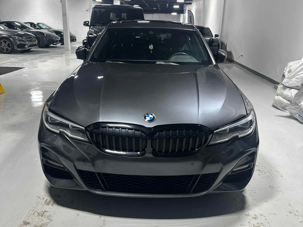 BMW 330 XDRIVE / ПОДГРЕВИ / ПАНОРАМА / ЛИЦЕНЗИРАН ПРОДАВАЧ - изображение 2