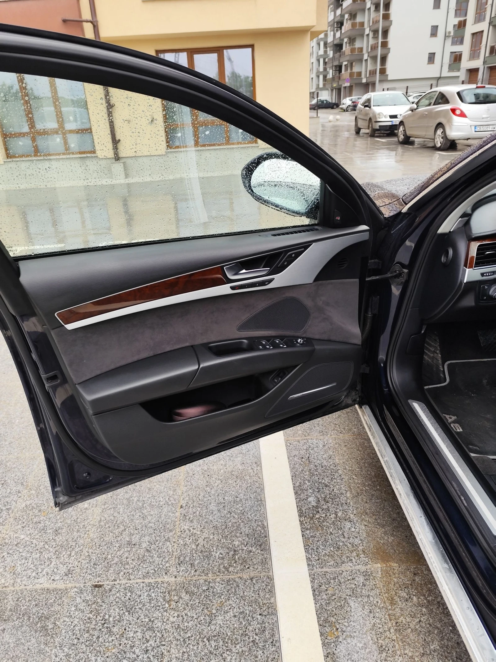 Audi A8 D4, снимка 8 - Автомобили и джипове - 53837845