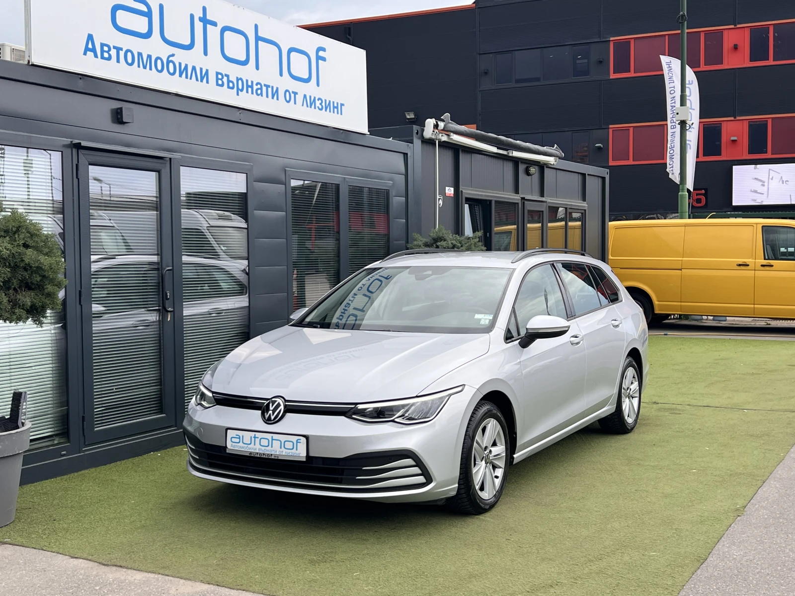 VW Golf LIFE/2.0TDI/116K.C/6МТ/ГАРАНЦИЯ, снимка 1 - Автомобили и джипове - 53974686