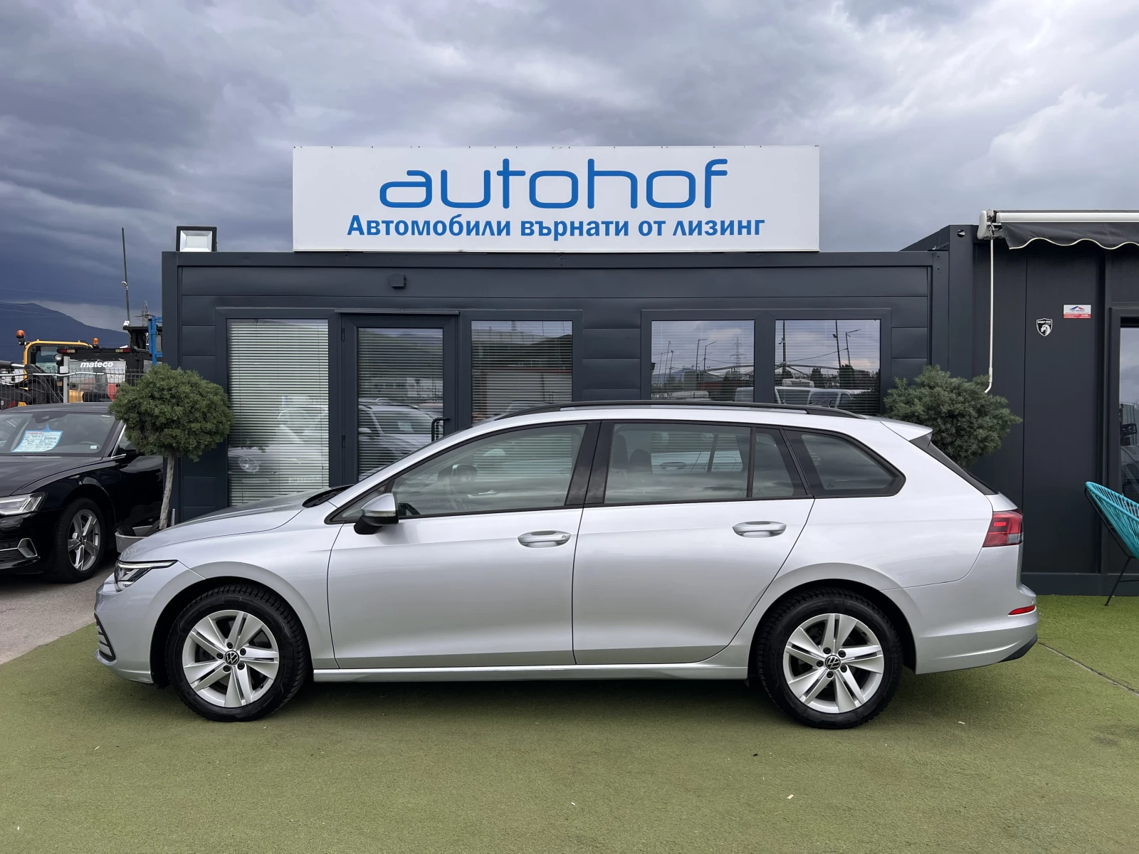 VW Golf LIFE/2.0TDI/116K.C/6МТ/ГАРАНЦИЯ, снимка 2 - Автомобили и джипове - 53974686