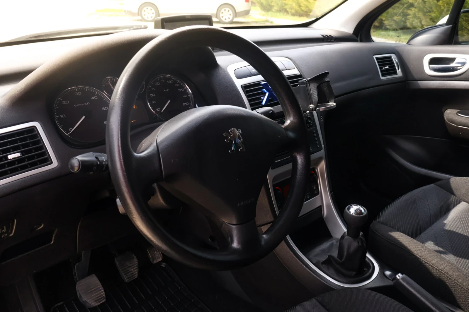 Peugeot 307, снимка 11 - Автомобили и джипове - 54095712