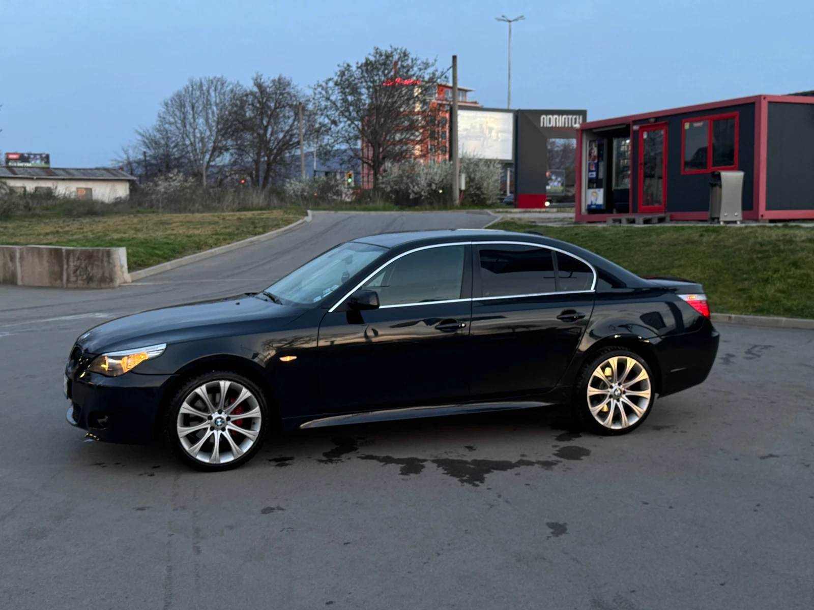 BMW 525 197 к.с Facelift , снимка 11 - Автомобили и джипове - 54302139