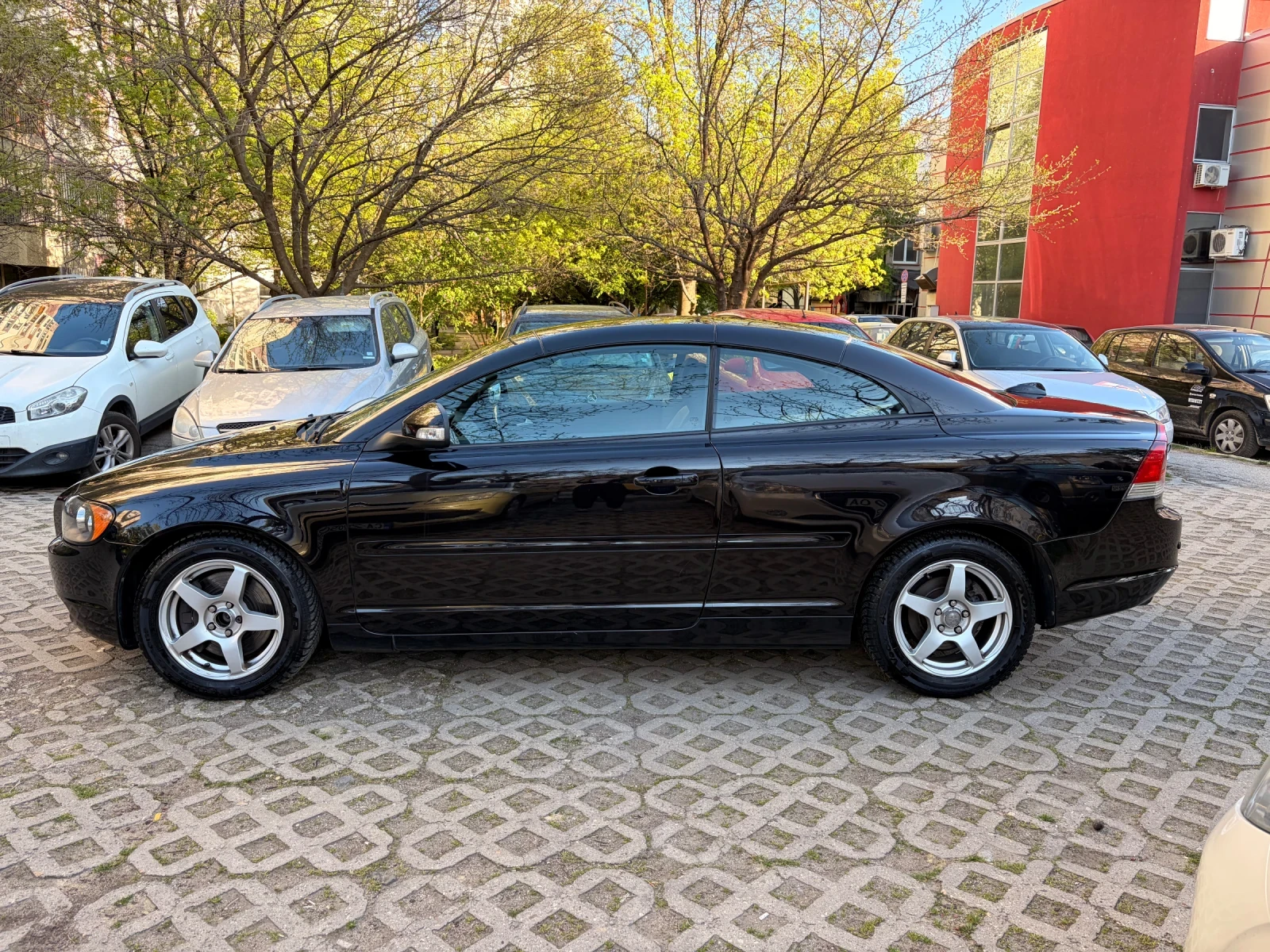 Volvo C70, снимка 2 - Автомобили и джипове - 54314759