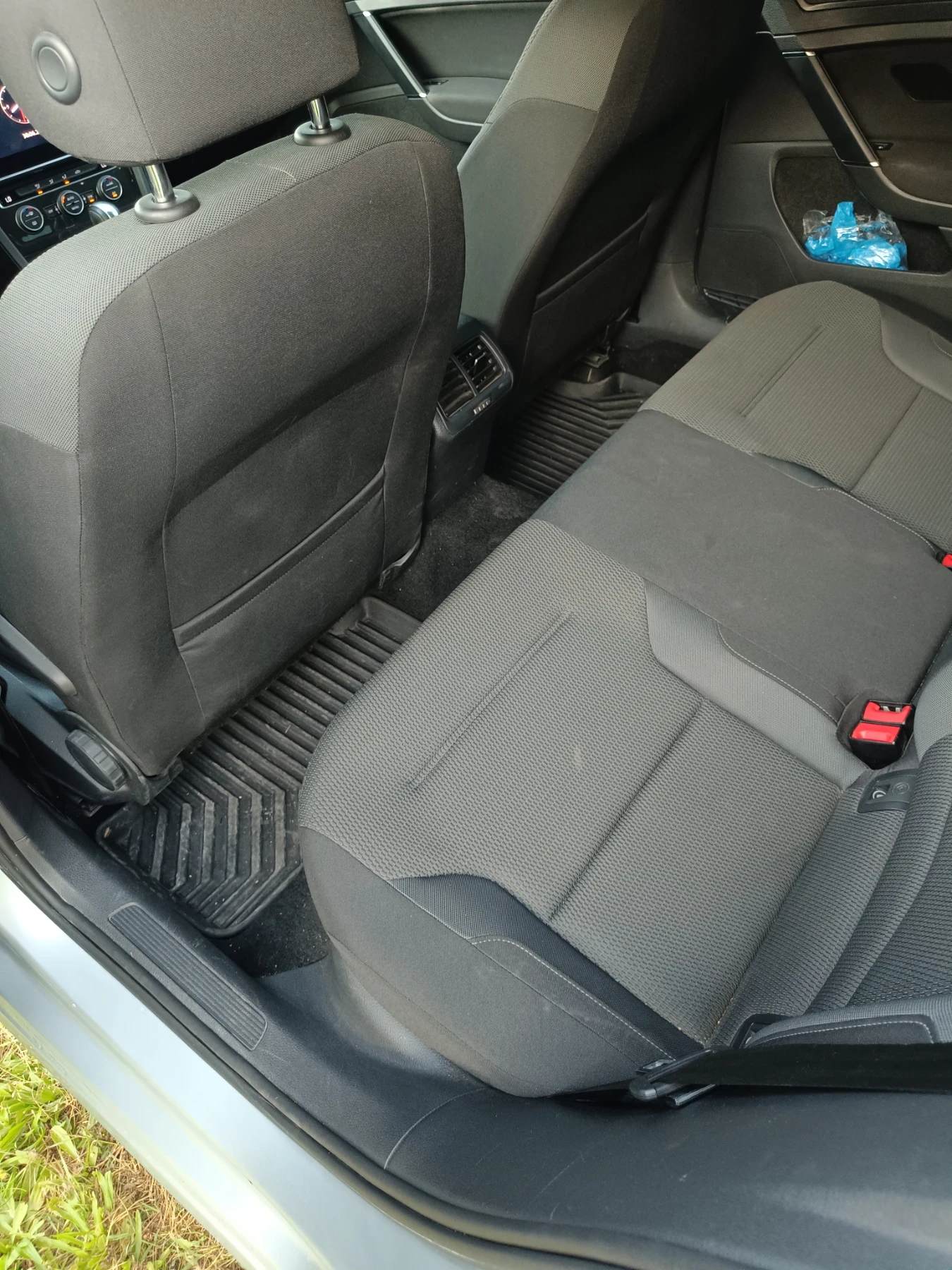 VW Golf 2.0TDI DSG, снимка 9 - Автомобили и джипове - 55105928