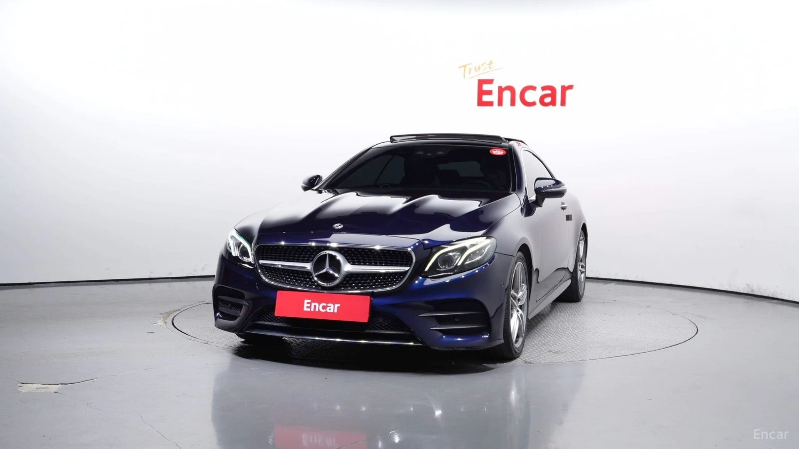 Mercedes-Benz E 220 DIGITAL* ПАМЕТ* BURMESTER* AMG* КАМЕРА* ПАНО, снимка 3 - Автомобили и джипове - 55459599