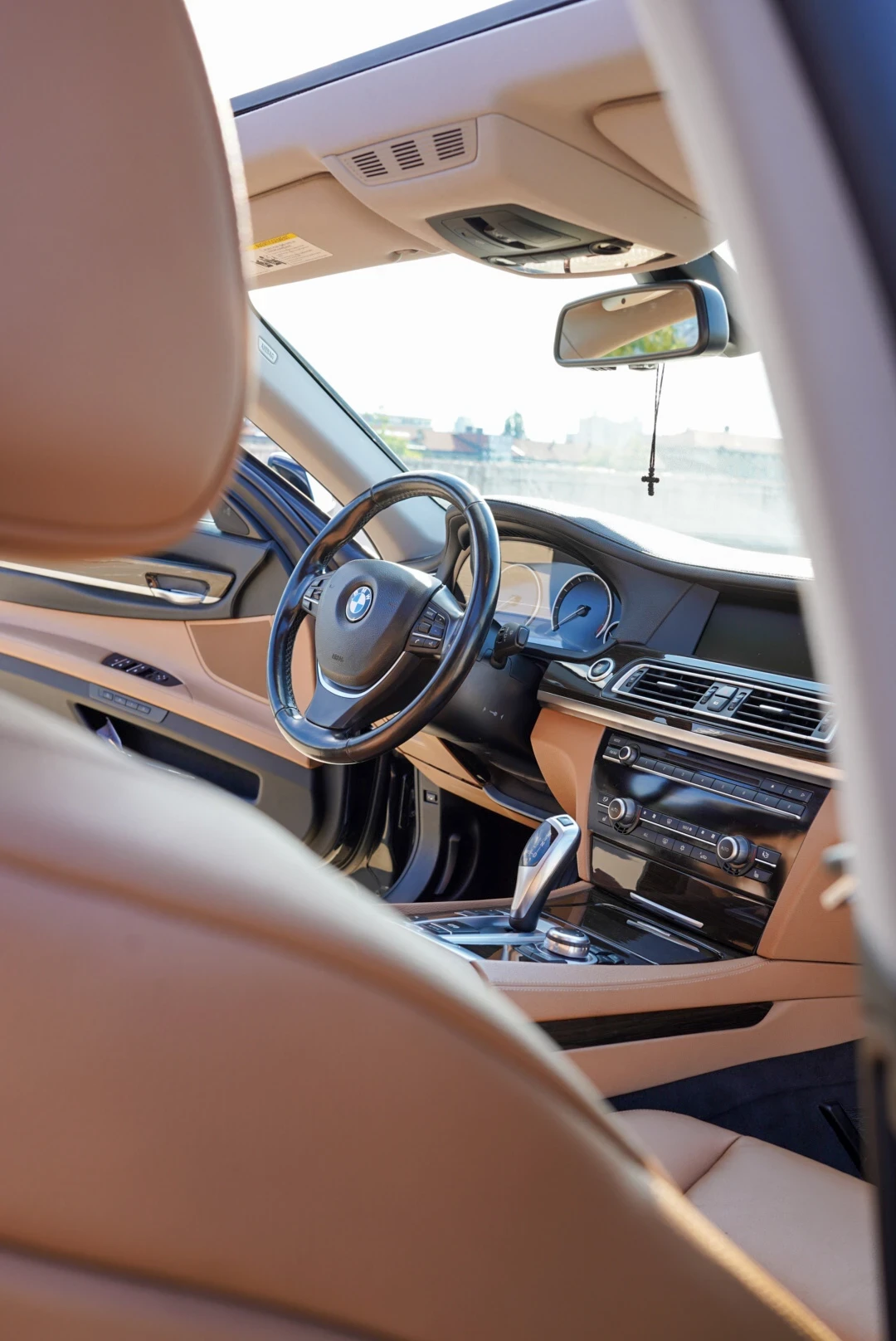 BMW 740 165, 000 km, снимка 9 - Автомобили и джипове - 55673702