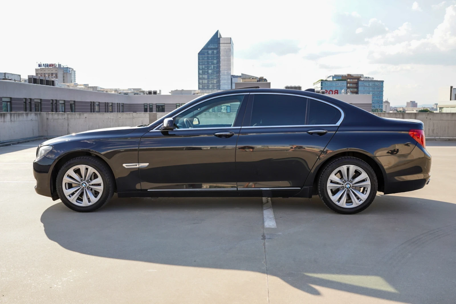 BMW 740 165, 000 km, снимка 7 - Автомобили и джипове - 55673702