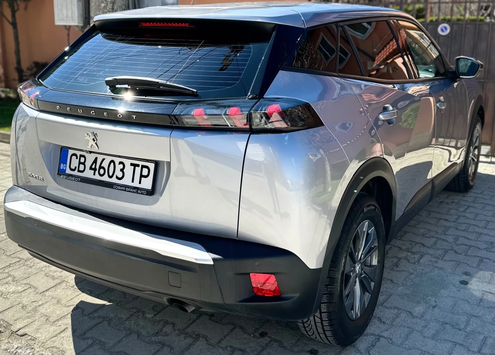 Peugeot 2008 ACTIVE PACK 35K km гаранция 09.2027, снимка 8 - Автомобили и джипове - 55736691