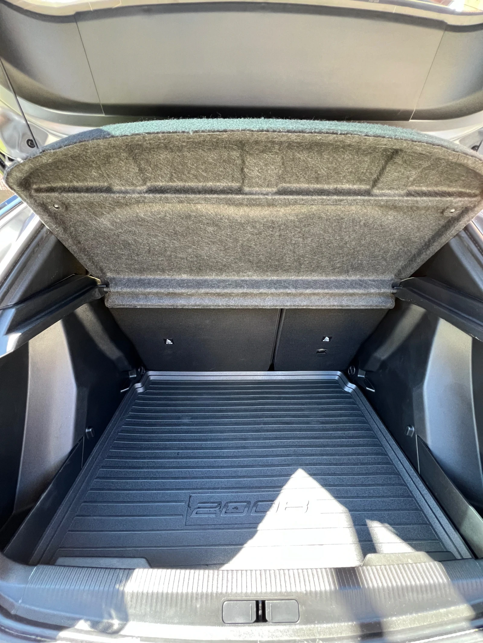 Peugeot 2008 ACTIVE PACK 35K km гаранция 09.2027, снимка 10 - Автомобили и джипове - 55736691