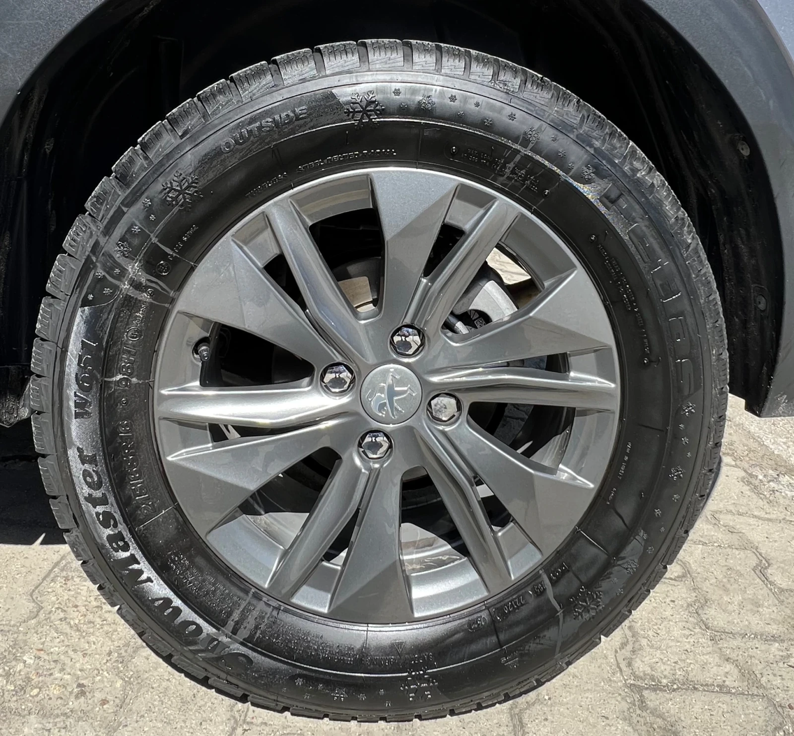 Peugeot 2008 ACTIVE PACK 35K km гаранция 09.2027, снимка 9 - Автомобили и джипове - 55736691