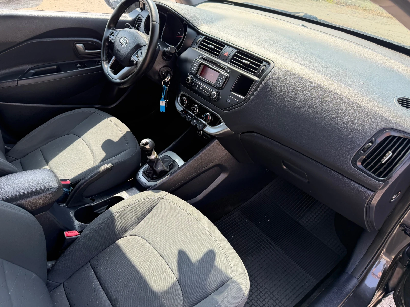 Kia Rio 1.25 ГАЗ, снимка 13 - Автомобили и джипове - 55829895