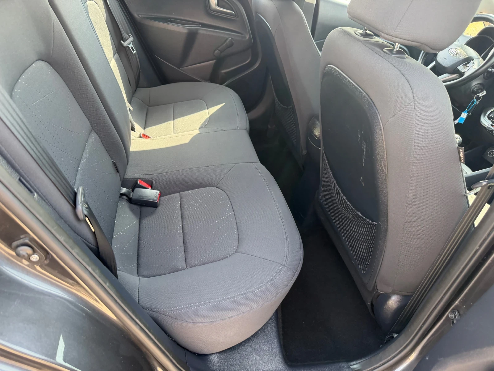 Kia Rio 1.25 ГАЗ, снимка 14 - Автомобили и джипове - 55829895