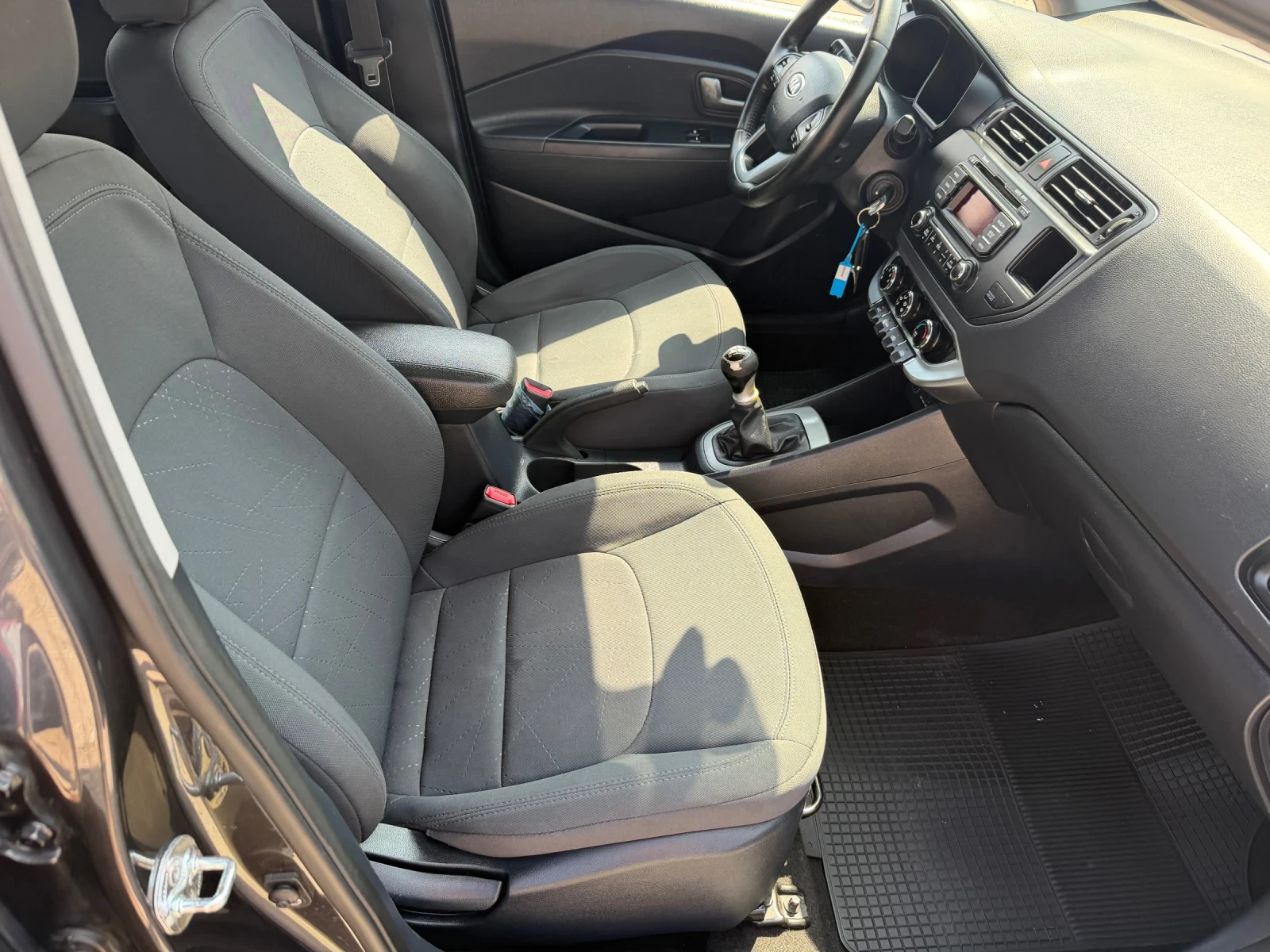 Kia Rio 1.25 ГАЗ, снимка 11 - Автомобили и джипове - 55829895