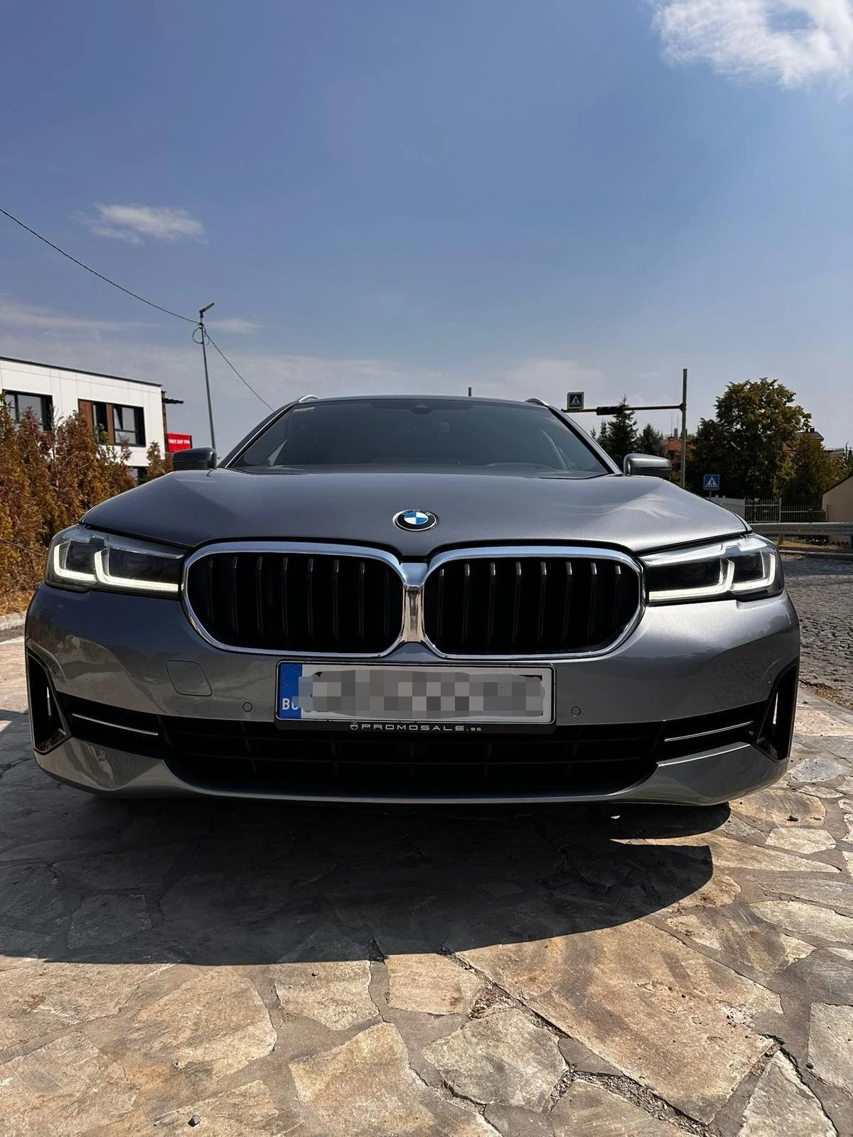 BMW 520 X drive, снимка 2 - Автомобили и джипове - 55888874