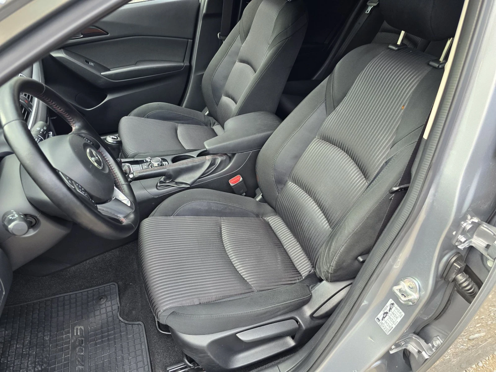 Mazda 3 2.2 D 150  ИТАЛИЯ , снимка 13 - Автомобили и джипове - 55896207