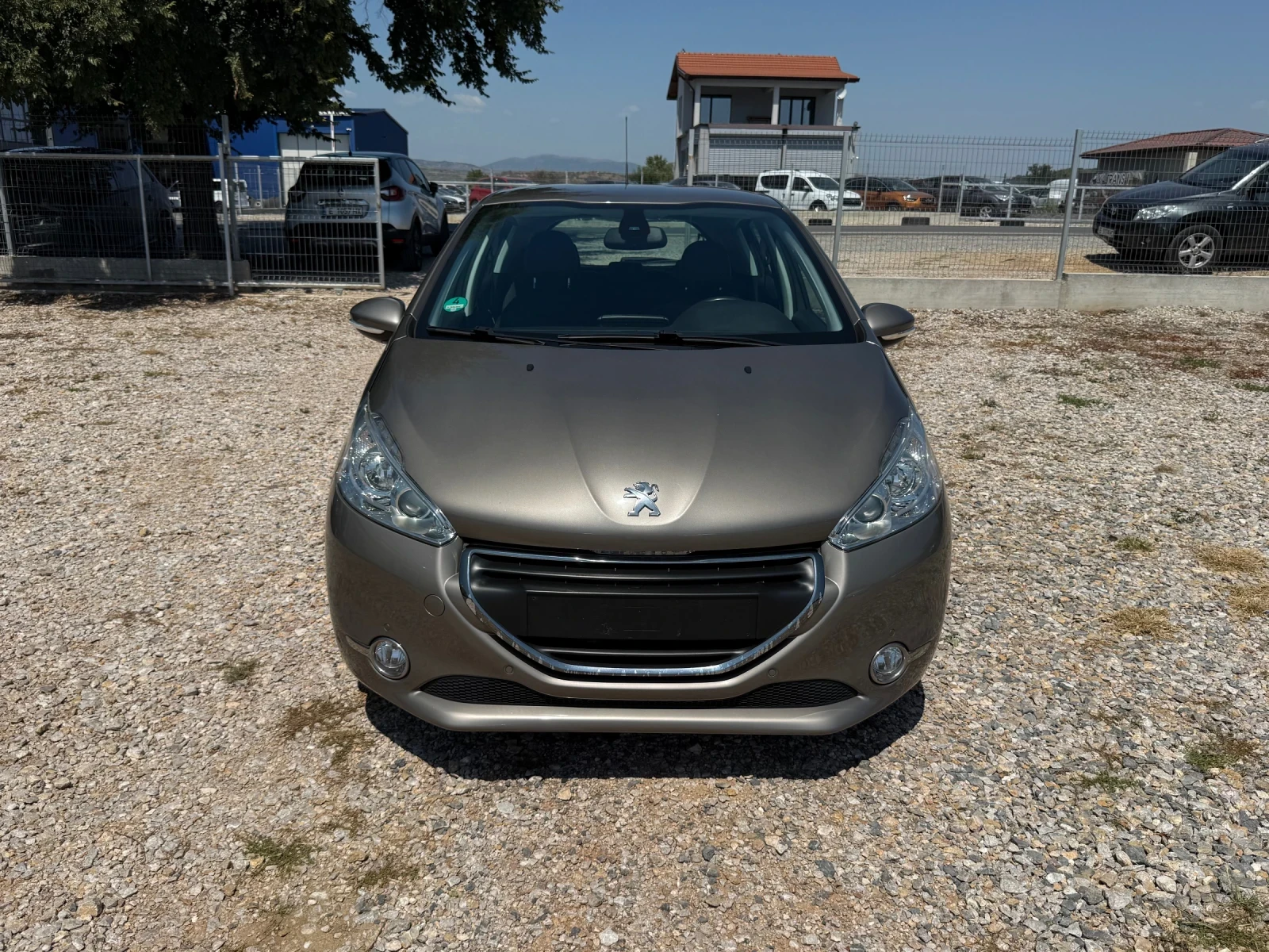 Peugeot 208 1.2/Allure/Full option/360* /Euro6, снимка 6 - Автомобили и джипове - 55941390