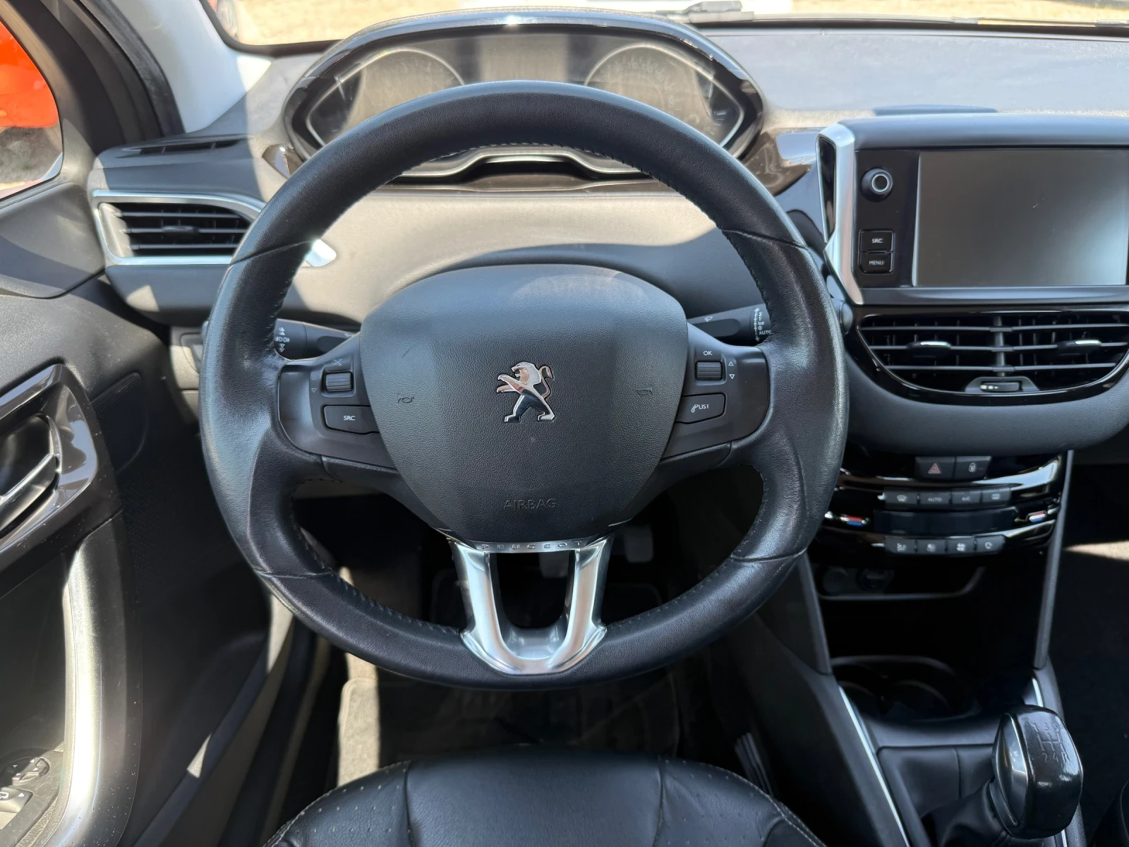 Peugeot 208 1.2/Allure/Full option/360* /Euro6, снимка 10 - Автомобили и джипове - 55941390