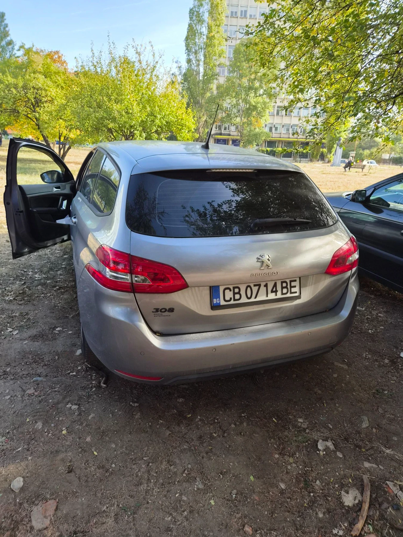 Peugeot 308 Комби sw, снимка 8 - Автомобили и джипове - 56425179