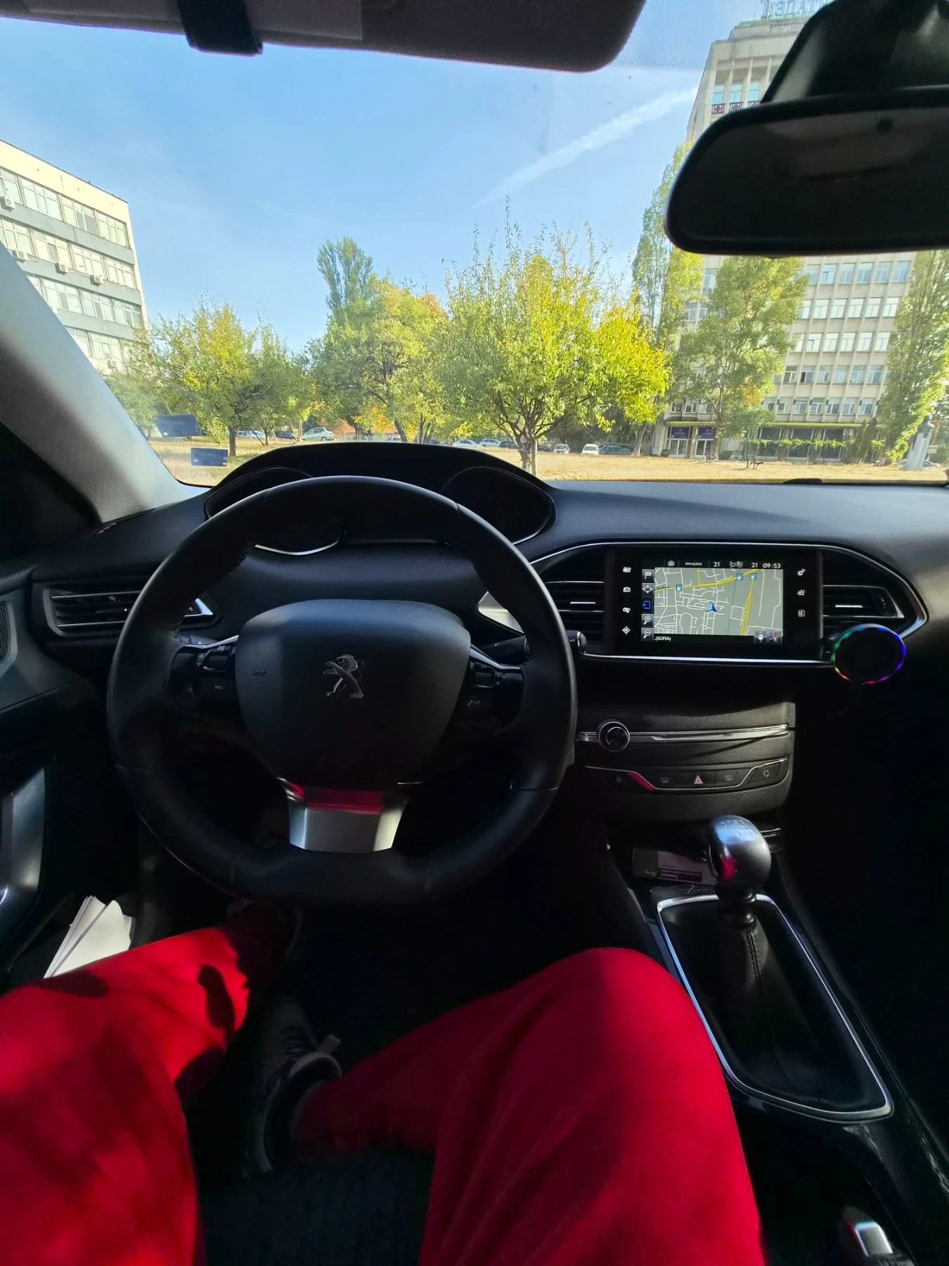 Peugeot 308 Комби sw, снимка 10 - Автомобили и джипове - 56425179
