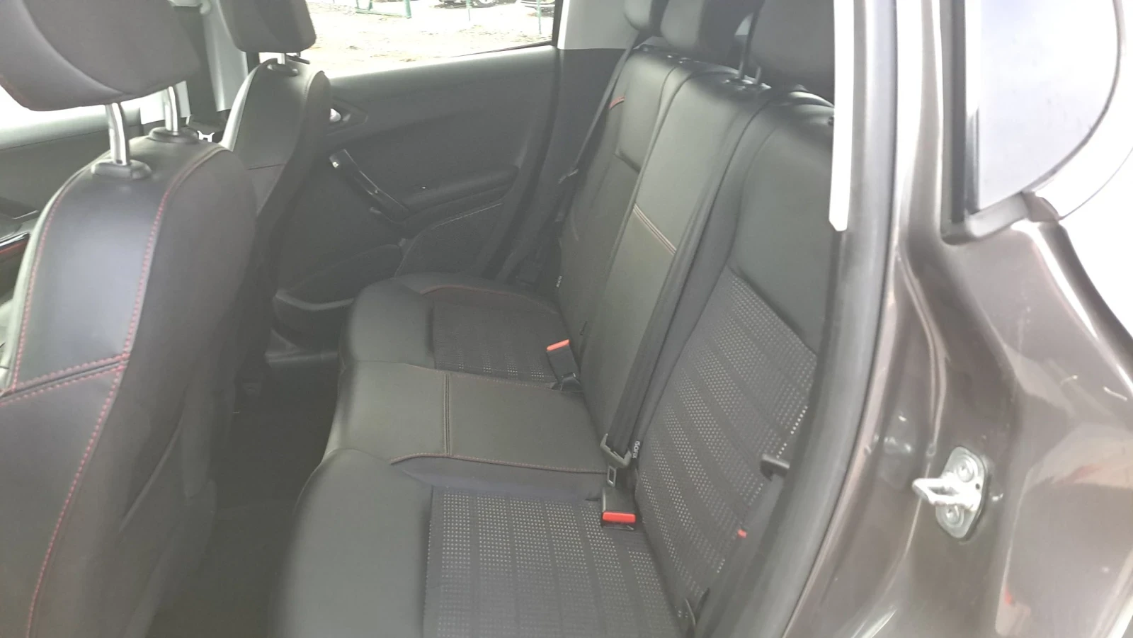 Peugeot 208 1.2i GT Line | Mobile.bg � ����������� 10