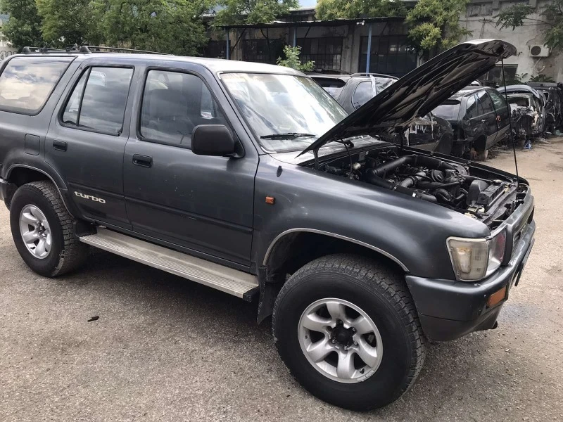 Toyota 4runner 2.4 td, снимка 6 - Автомобили и джипове - 43671739