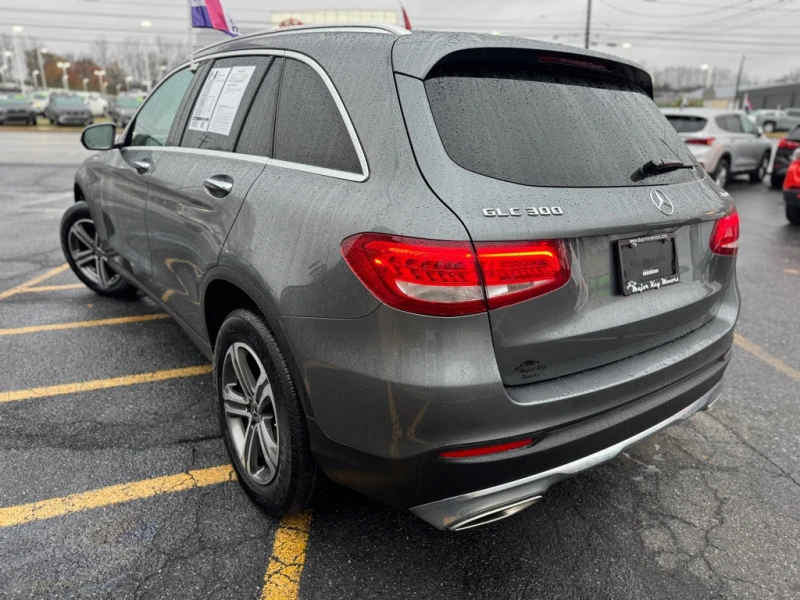 Mercedes-Benz GLC 300 4MATIC/BURMESTER/PANO/NAVI/ПОДГРЕВ/КАМЕРИ, снимка 6 - Автомобили и джипове - 48463166