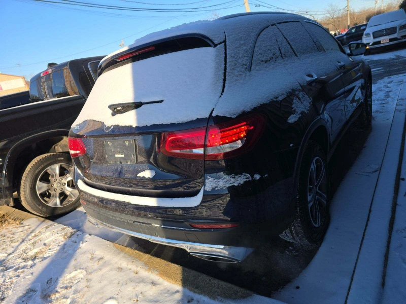 Mercedes-Benz GLC 300 4MATIC * NAVI * PANO * CAMERA * ПОДГРЕВ, снимка 3 - Автомобили и джипове - 48817237