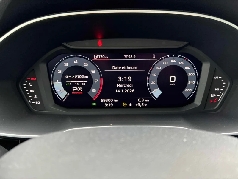 Audi Q3 Progressiv  CARFAX, снимка 8 - Автомобили и джипове - 53108787