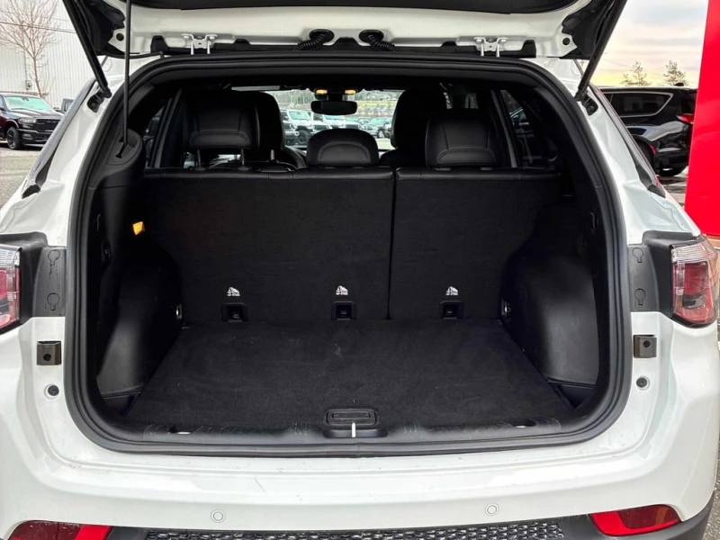 Jeep Compass * Trailhawk * CARFAX * ЗАДНА КАМЕРА * ПОДГРЕВИ, снимка 10 - Автомобили и джипове - 53251890