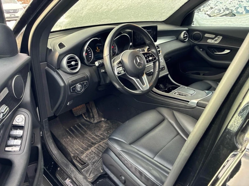 Mercedes-Benz GLC 300 * CARFAX * ПРЕДСТАВИТЕЛСТВО НА MERCEDES, снимка 8 - Автомобили и джипове - 53302850