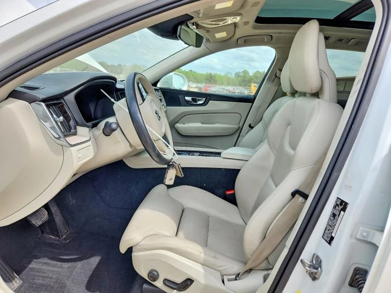 Volvo XC60, снимка 7 - Автомобили и джипове - 54664977