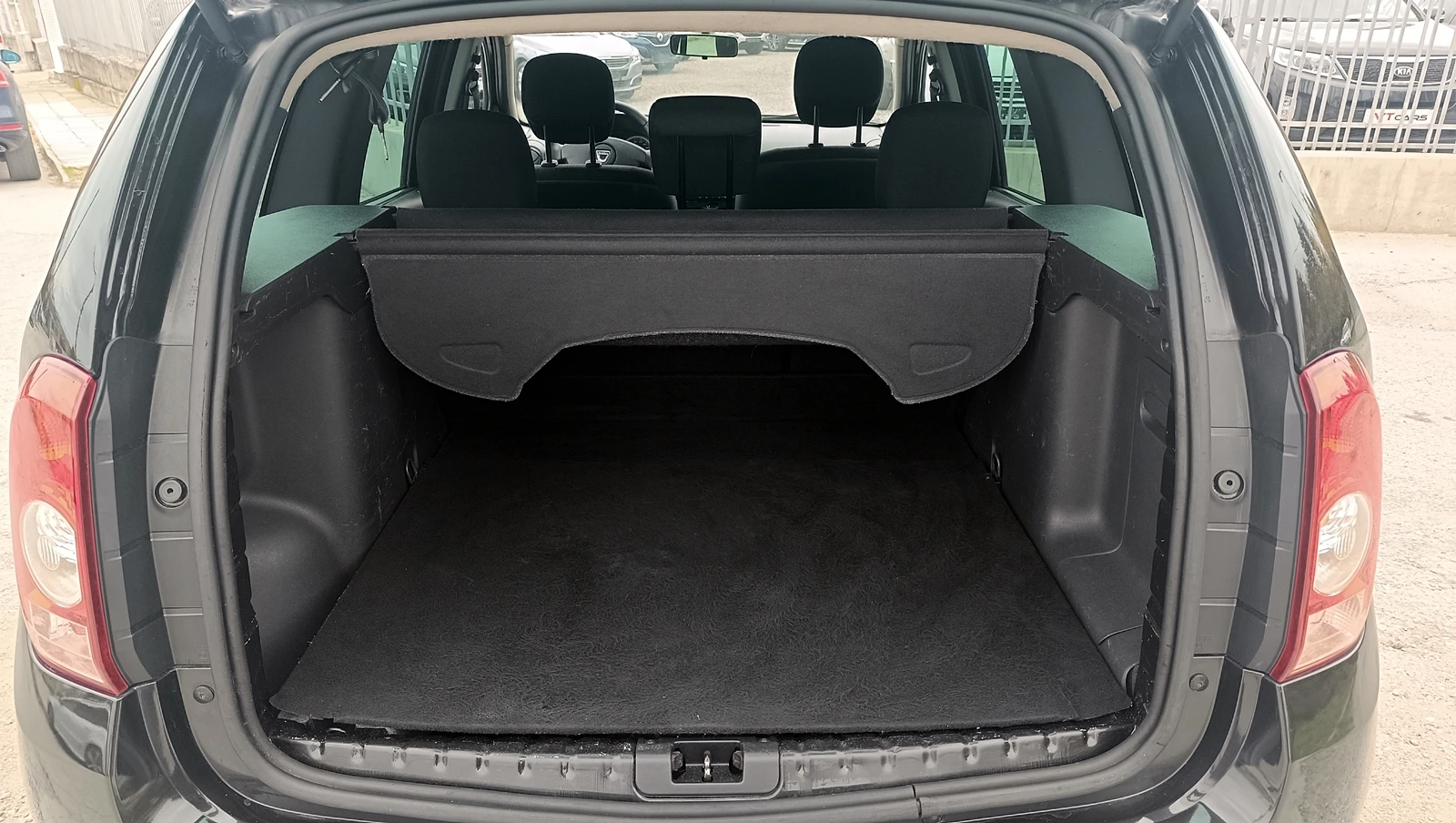 Dacia Duster 1.5DCi 4* 4 | Mobile.bg   14