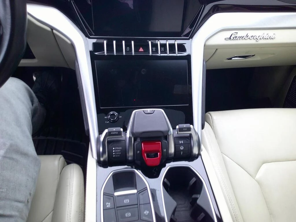 Lamborghini Urus  - изображение 10