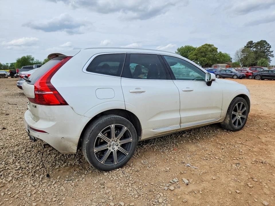 Volvo XC60, снимка 3 - Автомобили и джипове - 54664977