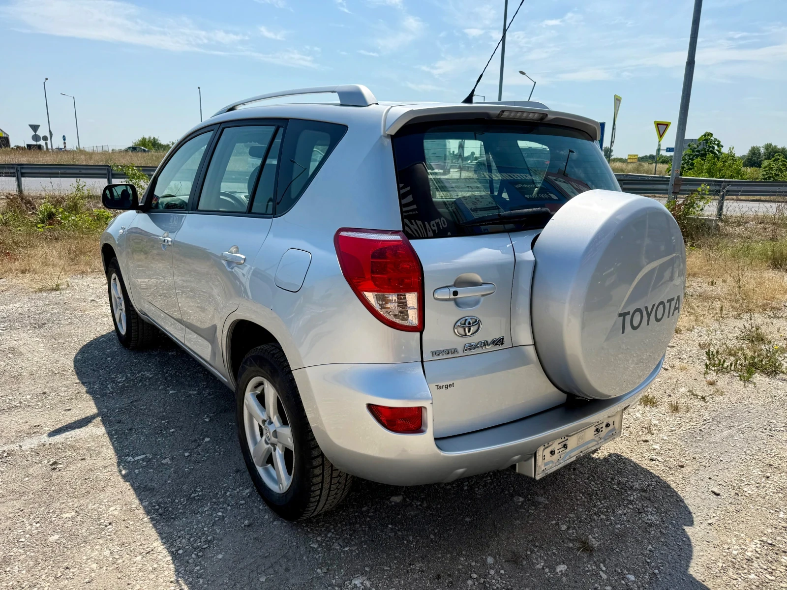 Toyota Rav4 2.2D4D 136 k.c, снимка 6 - Автомобили и джипове - 55115163