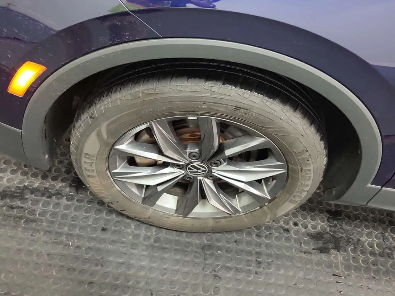 VW Tiguan * CARFAX * АВТОКРЕДИТ БЕЗ ПЪРВОНАЧАЛНА ВНОСКА, снимка 8 - Автомобили и джипове - 55460168