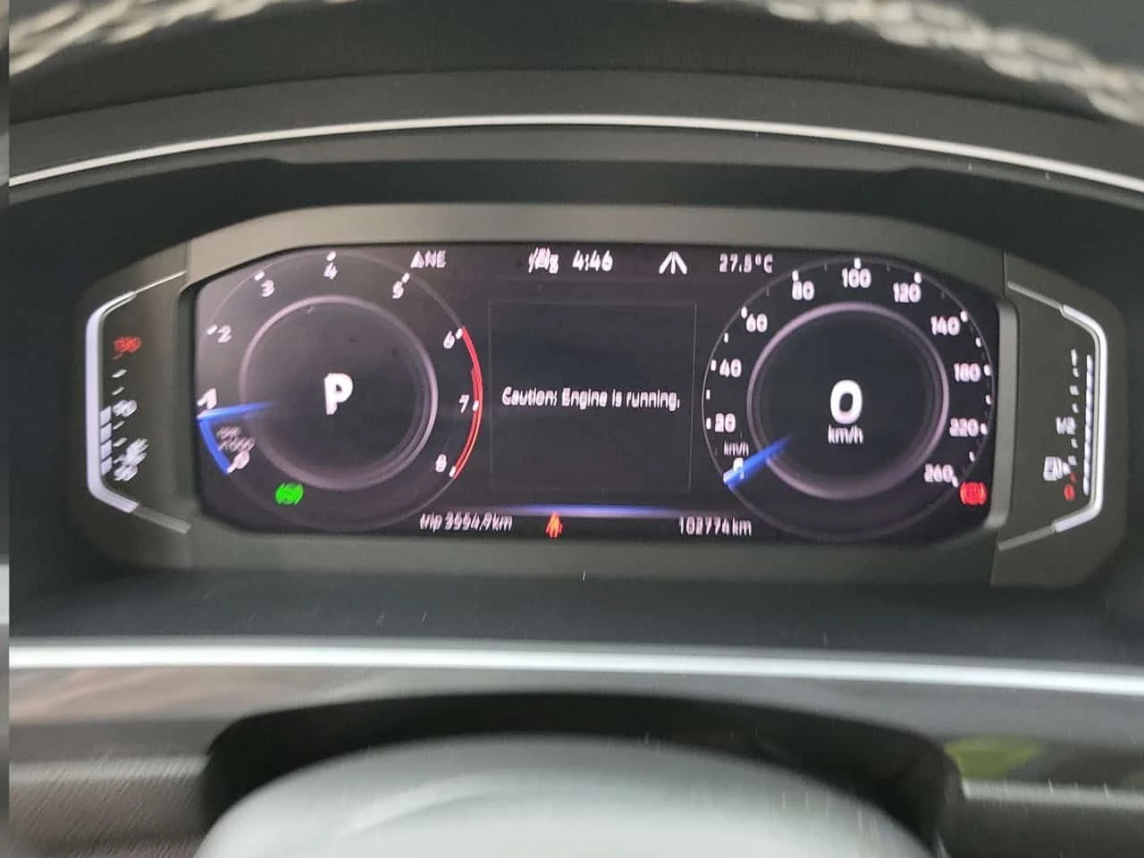 VW Tiguan * CARFAX * АВТОКРЕДИТ БЕЗ ПЪРВОНАЧАЛНА ВНОСКА, снимка 11 - Автомобили и джипове - 55460168