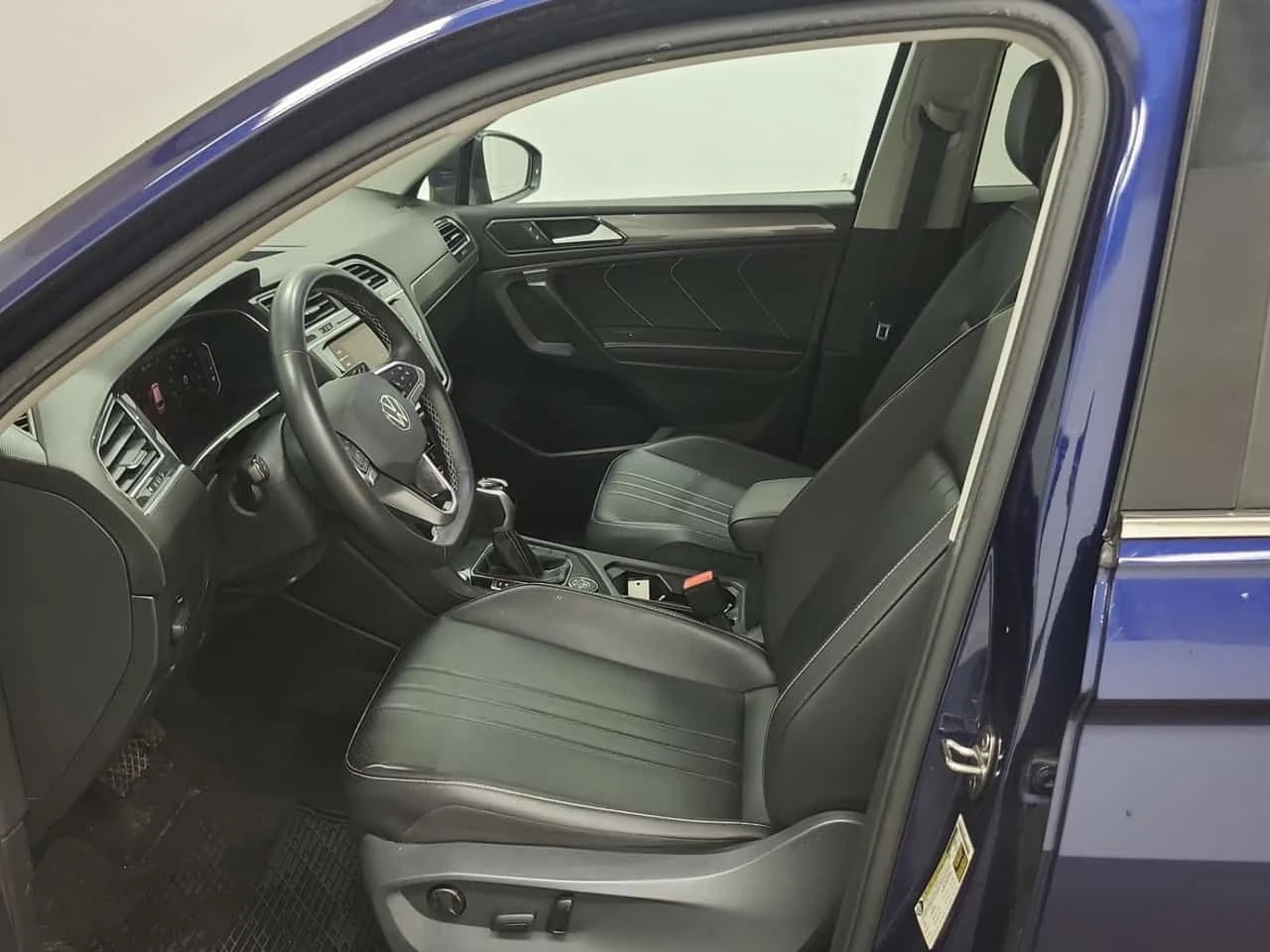 VW Tiguan * CARFAX * АВТОКРЕДИТ БЕЗ ПЪРВОНАЧАЛНА ВНОСКА, снимка 9 - Автомобили и джипове - 55460168