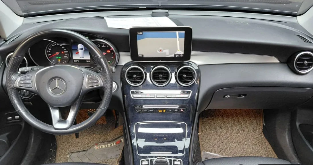 Mercedes-Benz GLC 350 * АВТО КРЕДИТ* ЦЕНА ДО БГ * , снимка 7 - Автомобили и джипове - 55465283