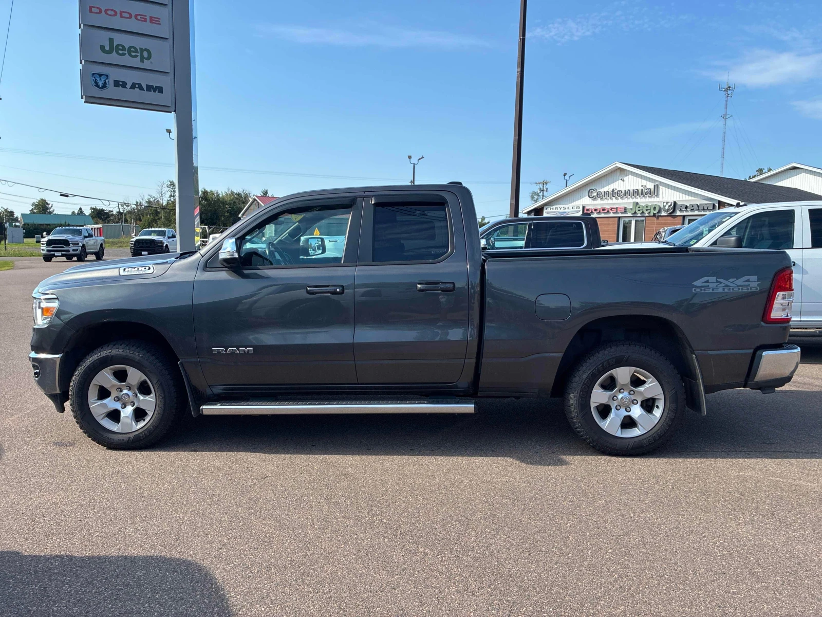 Dodge RAM 1500 * Big Horn * АВТОКРЕДИТ БЕЗ ПЪРВОНАЧАЛНА ВНОСКА* , снимка 2 - Автомобили и джипове - 55900308