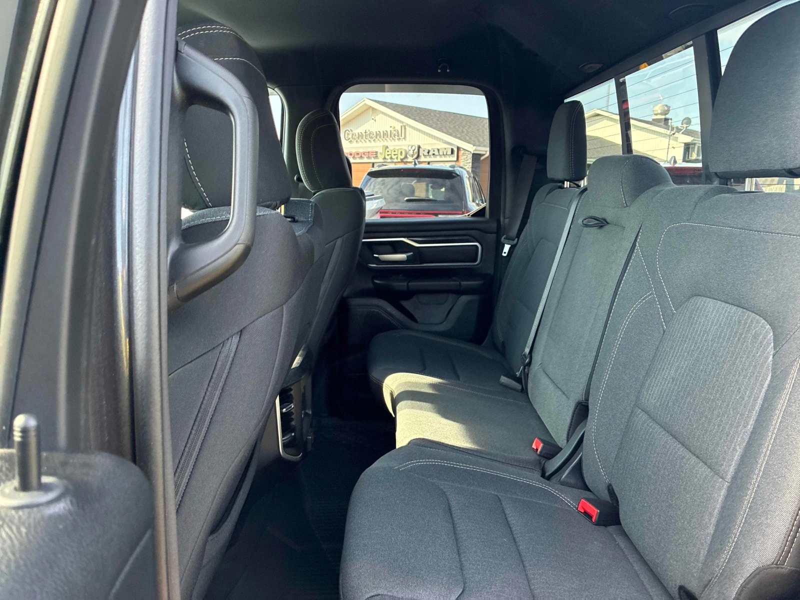 Dodge RAM 1500 * Big Horn * АВТОКРЕДИТ БЕЗ ПЪРВОНАЧАЛНА ВНОСКА* , снимка 13 - Автомобили и джипове - 55900308