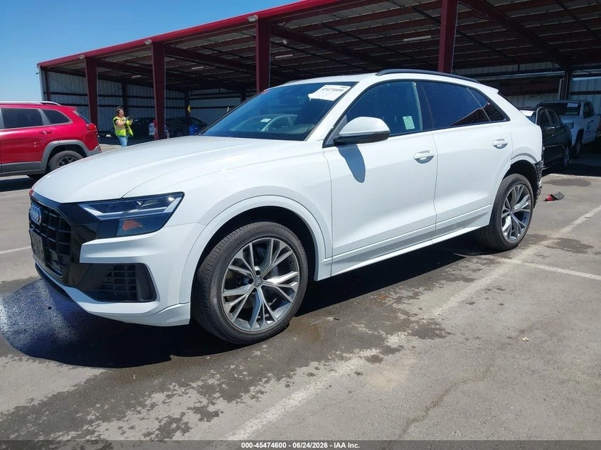 Audi Q8 55TFSI* QUATTRO* КОЖА* ПОДГРЕВ* ПАНОРАМА* КАМЕРА* , снимка 2 - Автомобили и джипове - 56203854