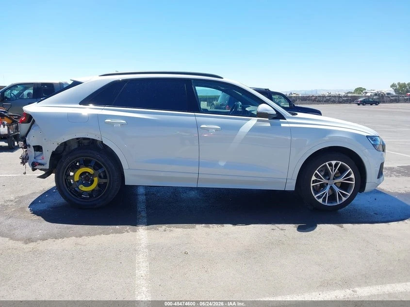 Audi Q8 55TFSI* QUATTRO* КОЖА* ПОДГРЕВ* ПАНОРАМА* КАМЕРА* , снимка 13 - Автомобили и джипове - 56203854