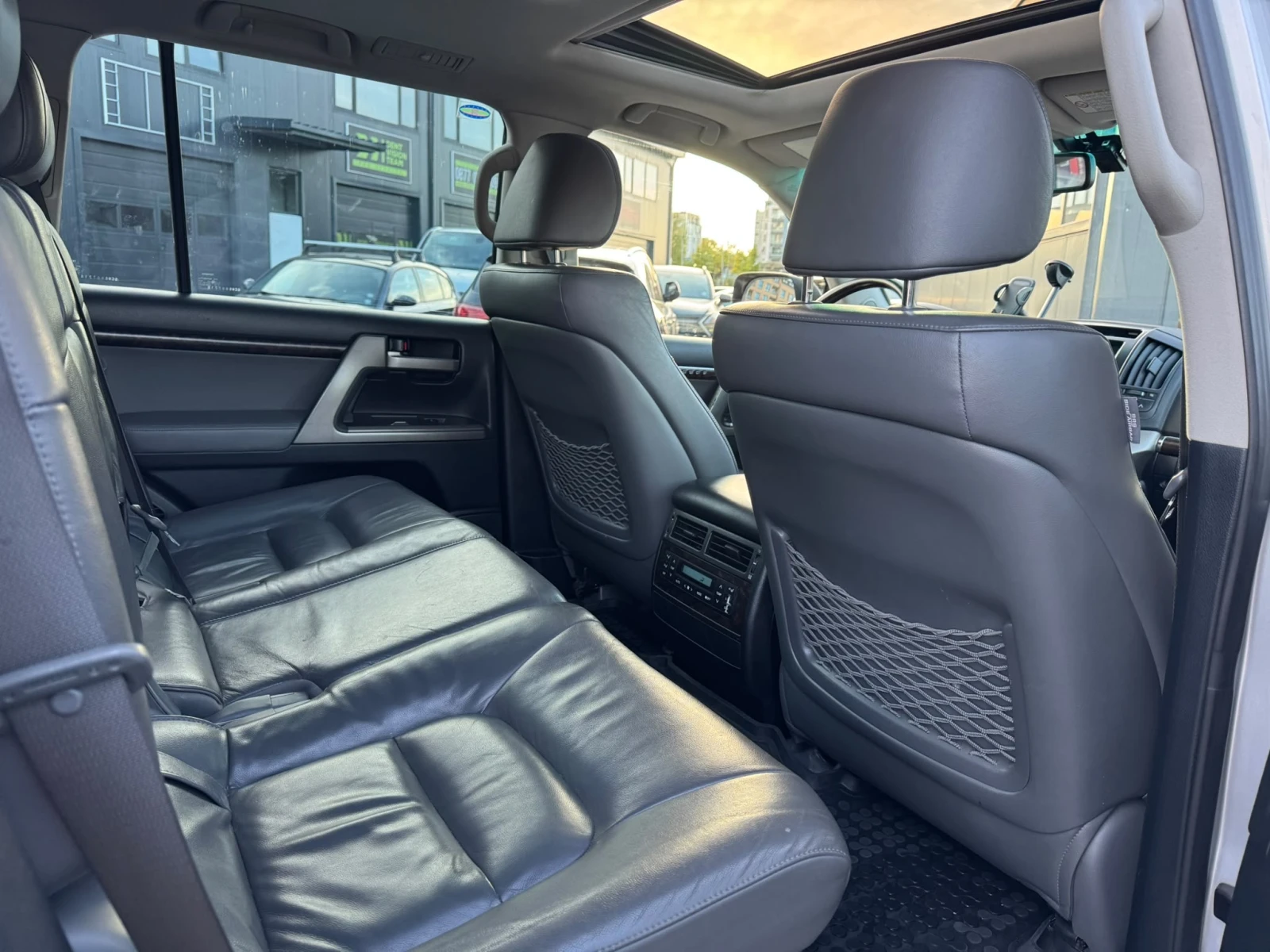 Toyota Land cruiser 200 4.5D-4D V8 | Mobile.bg � ����������� 10